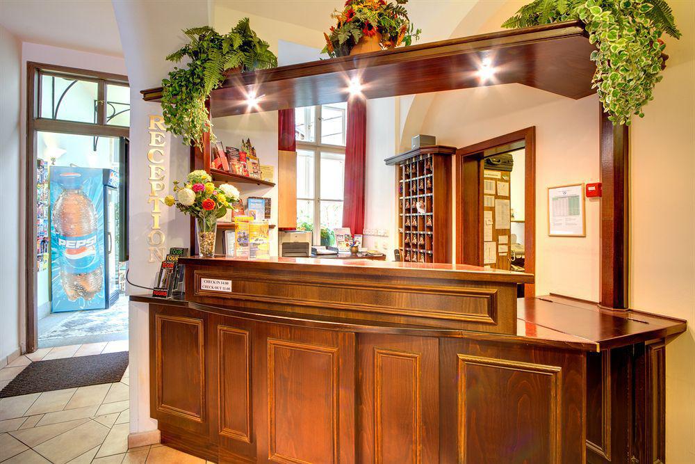 Hotel Bishop'S House Praga Exterior foto